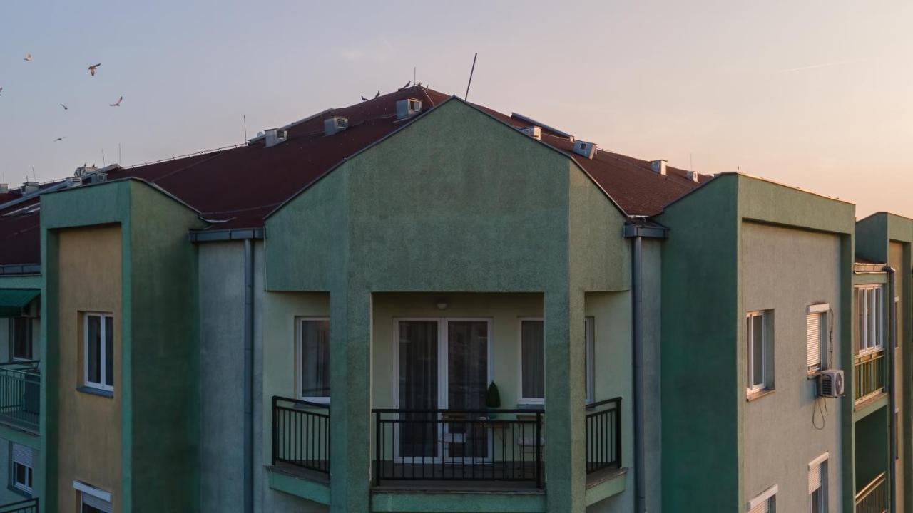Aquarelle Apartment 苏博蒂察 外观 照片